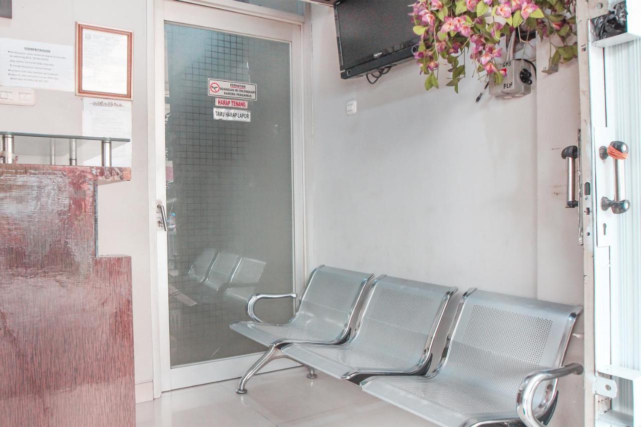 Oyo 383 Env Residence Jakarta Eksteriør billede